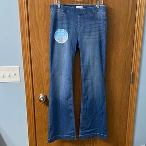 Cello pull on mid rise pull on flare jegging size XL extra large